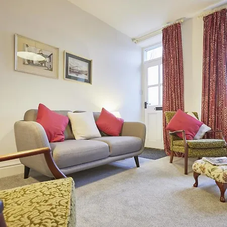 2 Bed In Sz009 كيسويك