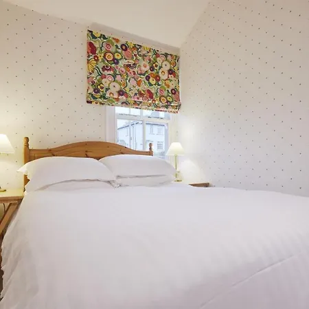 2 Bed In Sz009 Holiday home